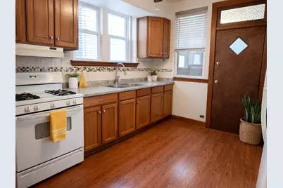 6733 S Maplewood Avenue, Chicago, IL 60629 - Photo 8