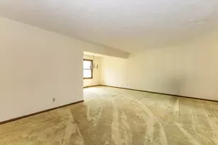 740 Hickory Dr, Geneseo, IL 61254 - Photo 12