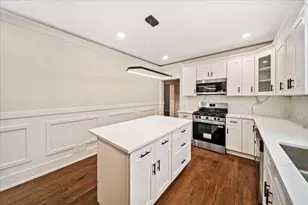 8525 S Hermitage Ave, Chicago, IL 60620 - Photo 12