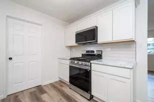 28671 N Harrison Ave, Wauconda, IL 60084 - Photo 12