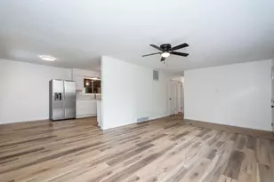 28671 N Harrison Ave, Wauconda, IL 60084 - Photo 8