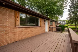 28671 N Harrison Ave, Wauconda, IL 60084 - Photo 4