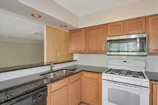 8771 W Waterfront Dr, Palos Hills, IL 60465 - Photo 14