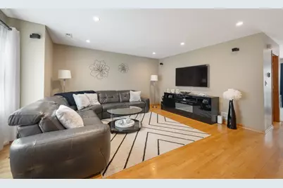 702 Windsor Lane, Romeoville, IL 60446 - Photo 10