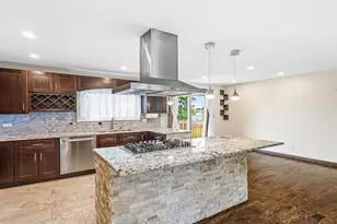 1770 N Newport Rd, Hoffman Estates, IL 60169 - Photo 16