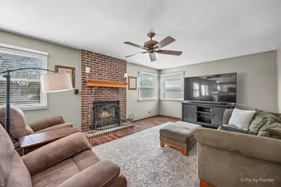 5418 Crossview Lane, Lake in the Hills, IL 60156 - Photo 18