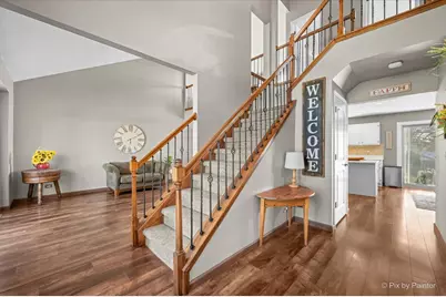 5418 Crossview Lane, Lake in the Hills, IL 60156 - Photo 8