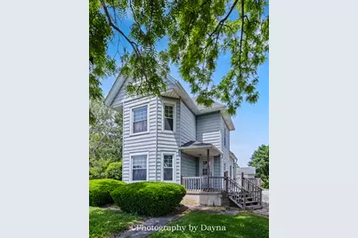 561 W Grant Street, Saint Anne, IL 60964 - Photo 1