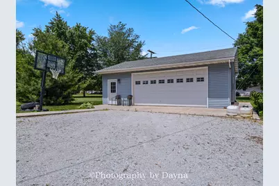 561 W Grant Street, Saint Anne, IL 60964 - Photo 26