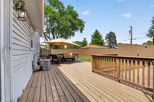 631 Pierce Ct, Grayslake, IL 60030 - Photo 44
