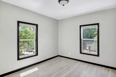 1231 N Main Street, Rockford, IL 61103 - Photo 12