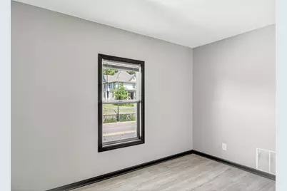 1231 N Main Street, Rockford, IL 61103 - Photo 10