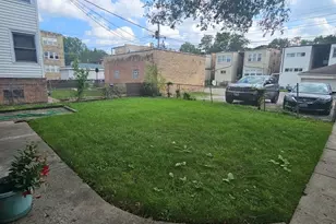 4933 Louise St, Skokie, IL 60077 - Photo 16