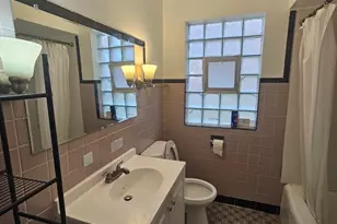 4933 Louise St, Skokie, IL 60077 - Photo 10