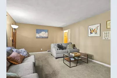 131 Dawn Avenue, Rockford, IL 61107 - Photo 4
