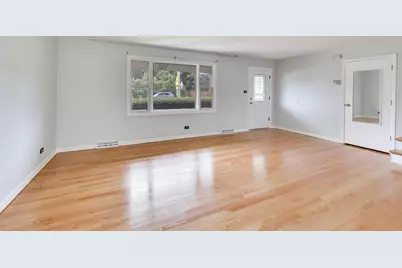 5455 S Catherine Avenue, Countryside, IL 60525 - Photo 4