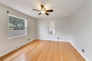 5455 S Catherine Ave, Countryside, IL 60525 - Photo 8