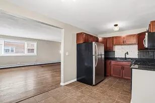 2411 W Balmoral Ave, Chicago, IL 60625 - Photo 2