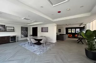 655 W Irving Park Rd, Chicago, IL 60613 - Photo 18
