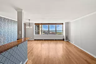 655 W Irving Park Rd, Chicago, IL 60613 - Photo 2