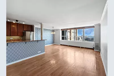 655 W Irving Park Road #3608, Chicago, IL 60613 - Photo 8