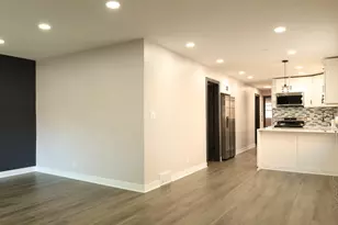 2115 W 68th Pl, Chicago, IL 60636 - Photo 4