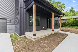 1417 N Linden St, Normal, IL 61761 - Photo 2