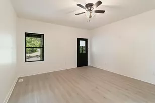 1417 N Linden St, Normal, IL 61761 - Photo 26