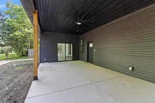 1417 N Linden St, Normal, IL 61761 - Photo 34