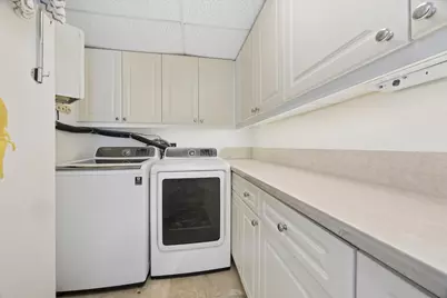 950 N Michigan Avenue #4202, Chicago, IL 60611 - Photo 26