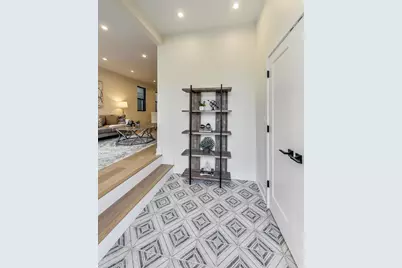 1644 N Troy Street #1, Chicago, IL 60647 - Photo 2