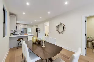 1644 N Troy St, Chicago, IL 60647 - Photo 8