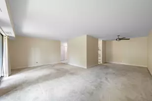1605 E Central Rd, Arlington Heights, IL 60005 - Photo 6