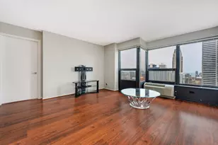 30 E Huron St, Chicago, IL 60611 - Photo 4