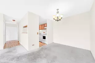 1840 Huntington Blvd, Hoffman Estates, IL 60169 - Photo 12