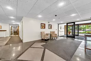 1840 Huntington Blvd, Hoffman Estates, IL 60169 - Photo 2