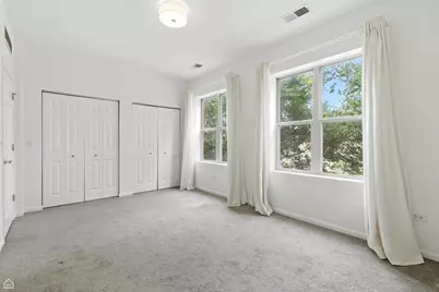 346 E 25th Place #25, Chicago, IL 60616 - Photo 12