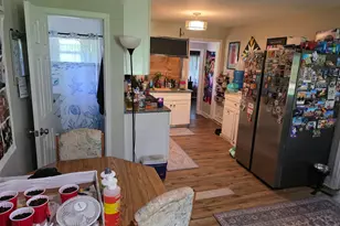 151 Beach Ct, South Elgin, IL 60177 - Photo 6
