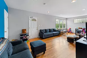 1536 W Pratt Blvd, Chicago, IL 60626 - Photo 4