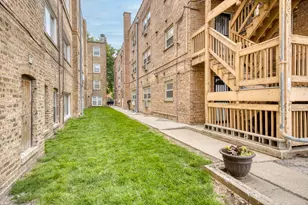 1536 W Pratt Blvd, Chicago, IL 60626 - Photo 14