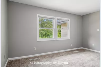 212 Valley Avenue, Bradley, IL 60915 - Photo 12