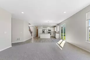 2349 Mayfield Dr, Montgomery, IL 60538 - Photo 20