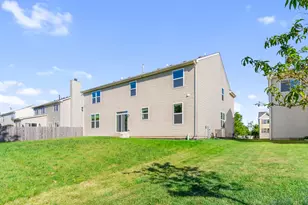 2349 Mayfield Dr, Montgomery, IL 60538 - Photo 4