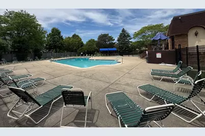 2050 Valencia Drive #205C, Northbrook, IL 60062 - Photo 12