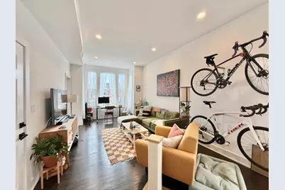 2915 W McLean Avenue, Chicago, IL 60647 - Photo 2