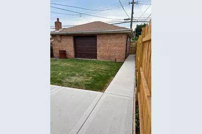 5749 W 63rd Place, Chicago, IL 60638 - Photo 34