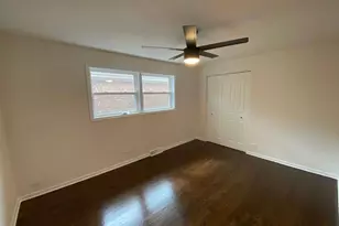 5749 W 63rd Pl, Chicago, IL 60638 - Photo 10