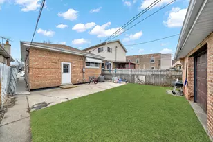 5749 W 63rd Pl, Chicago, IL 60638 - Photo 32