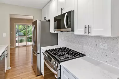 145 Walton Street, Barrington, IL 60010 - Photo 4