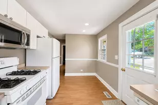 21365 W Ridge Rd, Lake Zurich, IL 60047 - Photo 4